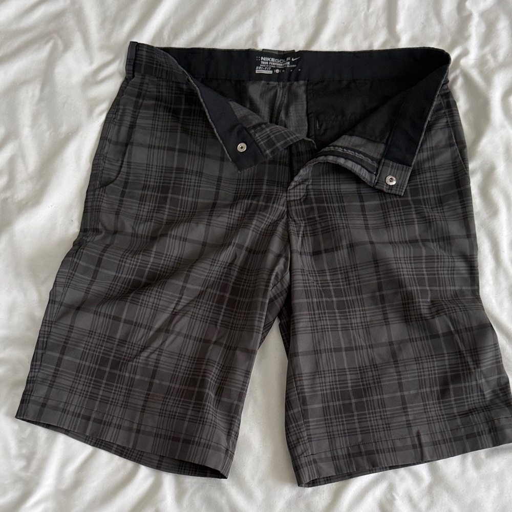 Nike Men's Dark Gray Plaid Shorts